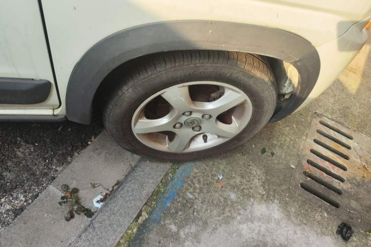 Used Suzuki Wagon R X5 2013 Cruise Edition 1.4L VVT Standard Model Right Front Wheel Hub