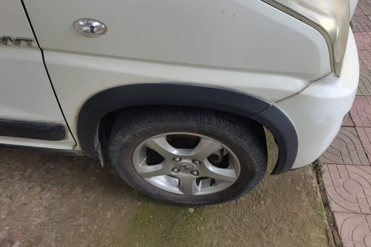 Used Suzuki Wagon R X5 2013 Revised Version 1.4L VVT Cruise Edition Right Front Wheel Hub