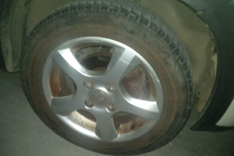 Used Suzuki Wagon R X5 2013 Revised Version 1.4L VVT Cruise Edition Right Front Wheel Hub
