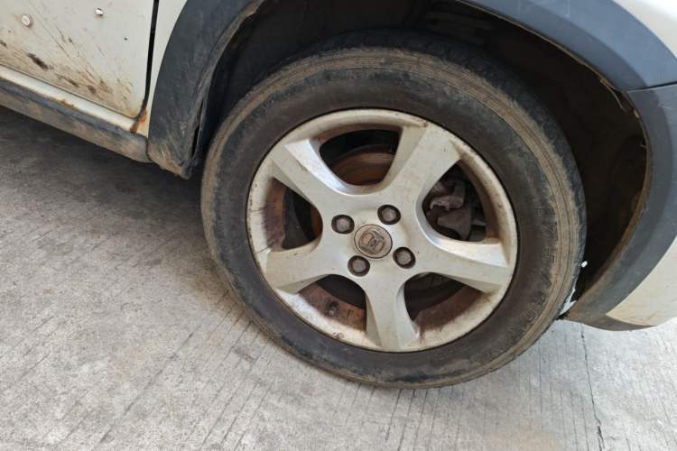 Used Suzuki Wagon R X5 2013 Revised Version 1.4L VVT Cruise Edition Right Front Wheel Hub