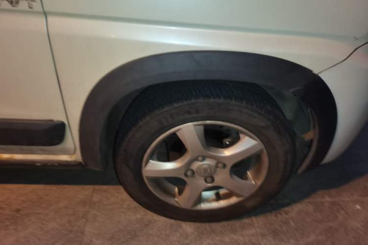 Used Suzuki Wagon R X5 2013 Cruise Edition 1.4L VVT Luxury Model China IV Standard Right Front Wheel Hub