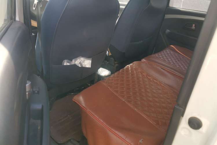Used Suzuki Wagon R X5 2013 Revised Version 1.4L VVT Cruise Edition Right Rear Seat