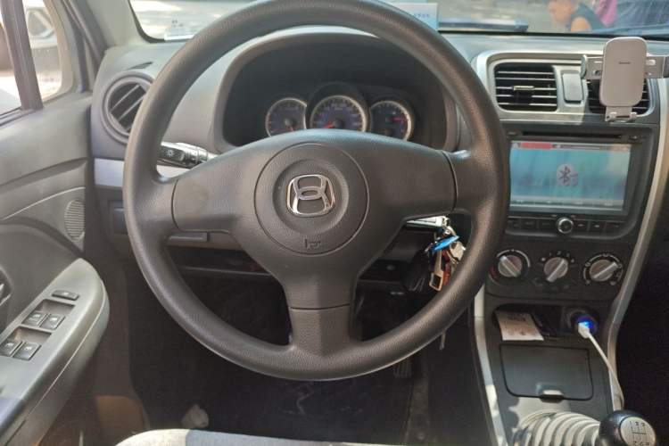 Used Suzuki Wagon R X5 2013 Facelift 1.4L Luxury Edition Steering Wheel
