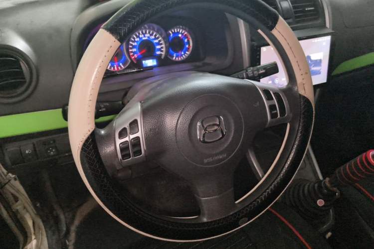 Used Suzuki Wagon R X5 2013 Cruise Edition 1.4L VVT Luxury Model China IV Standard Steering Wheel