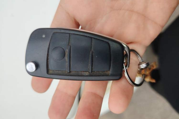 Used Suzuki Wagon R X5 2013 Revised Version 1.4L VVT Cruise Edition Vehicle Key