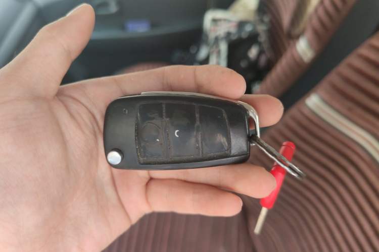 Used Suzuki Wagon R X5 2013 Revised Version 1.4L VVT Cruise Edition Vehicle Key