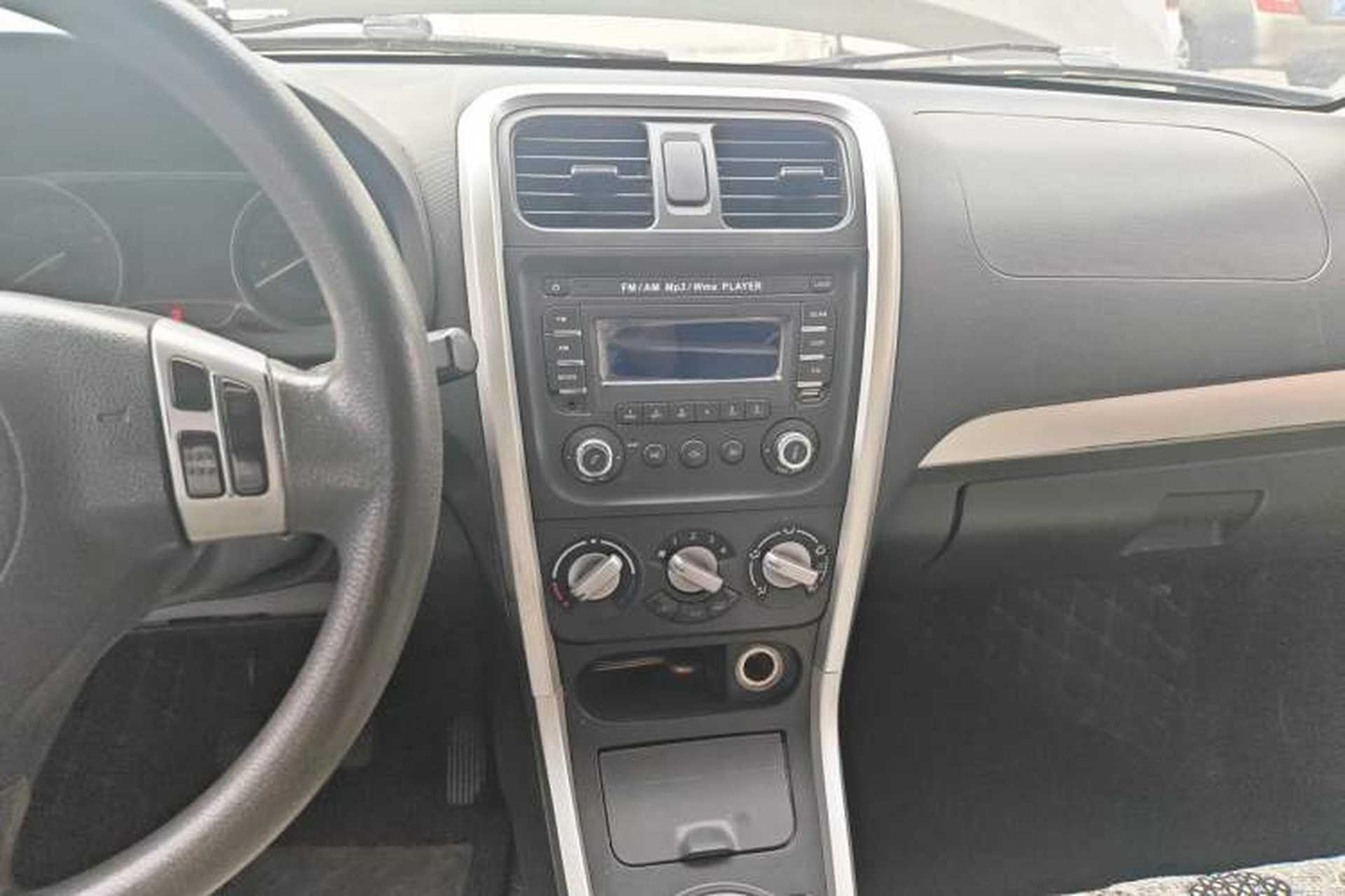 Used Suzuki Wagon R X5 2015 1.4L Flagship Model China V Standard Audio And AC Panel