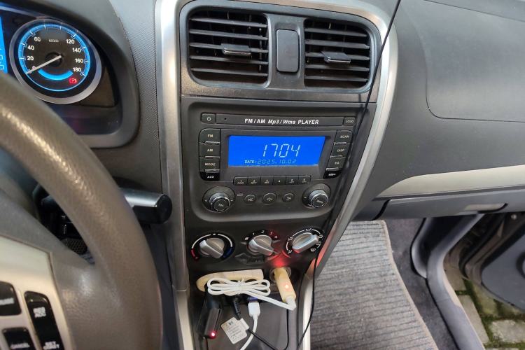 Used Suzuki Wagon R X5 2015 1.4L Flagship Model China V Standard Audio And AC Panel