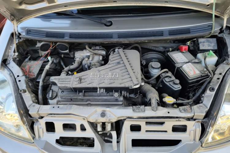 Used Suzuki Wagon R X5 2015 1.4L Flagship Model China V Standard Engine Bay