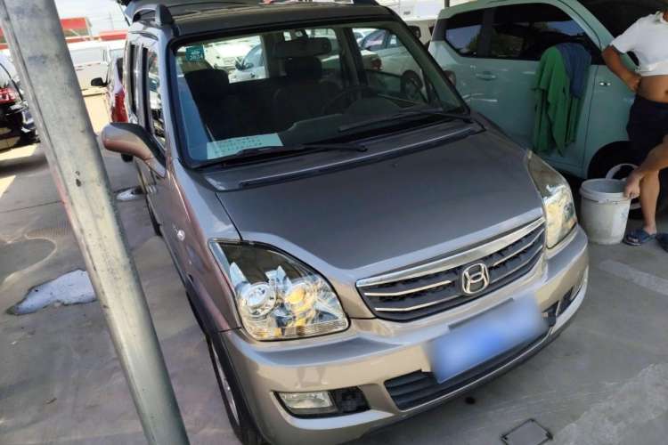 Used Suzuki Wagon R X5 2015 1.4L Flagship Model China V Standard Front Right 45 Deg