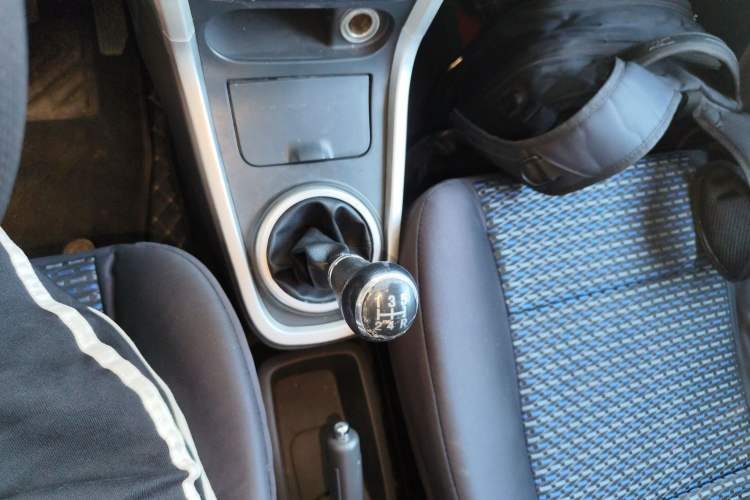 Used Suzuki Wagon R X5 2015 1.4L Flagship Model China V Standard Gear Lever