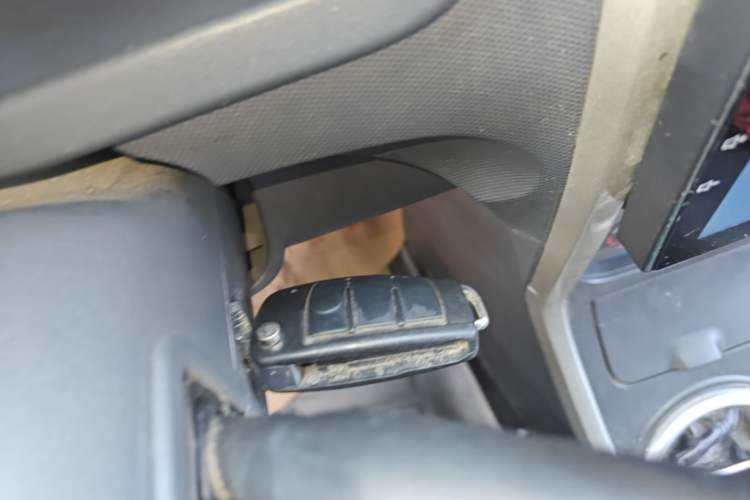 Used Suzuki Wagon R X5 2015 1.0L Elite Model Interior 1