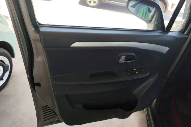 Used Suzuki Wagon R X5 2015 1.4L Flagship Model China V Standard Left Front Door Interior