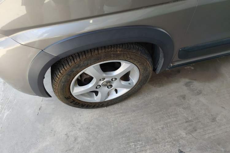 Used Suzuki Wagon R X5 2015 1.4L Flagship Model China V Standard Left Front Wheel Hub