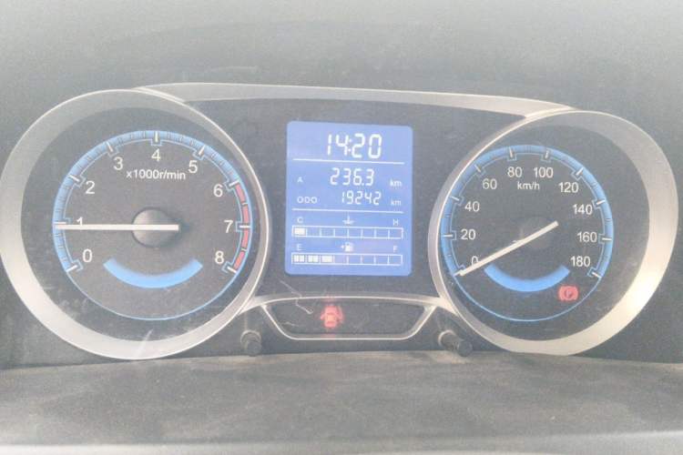 Used Suzuki Wagon R X5 2015 1.4L Cruise Model China IV Odometer Close Up