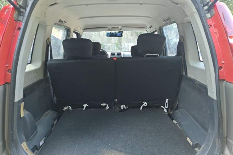 Used Suzuki Wagon R X5 2015 1.0L Elite Model Trunk