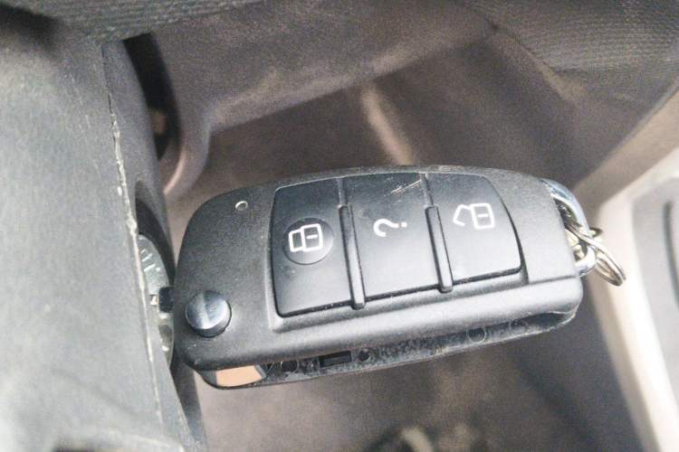 Used Suzuki Wagon R X5 2015 1.4L Cruise Model China IV Vehicle Key