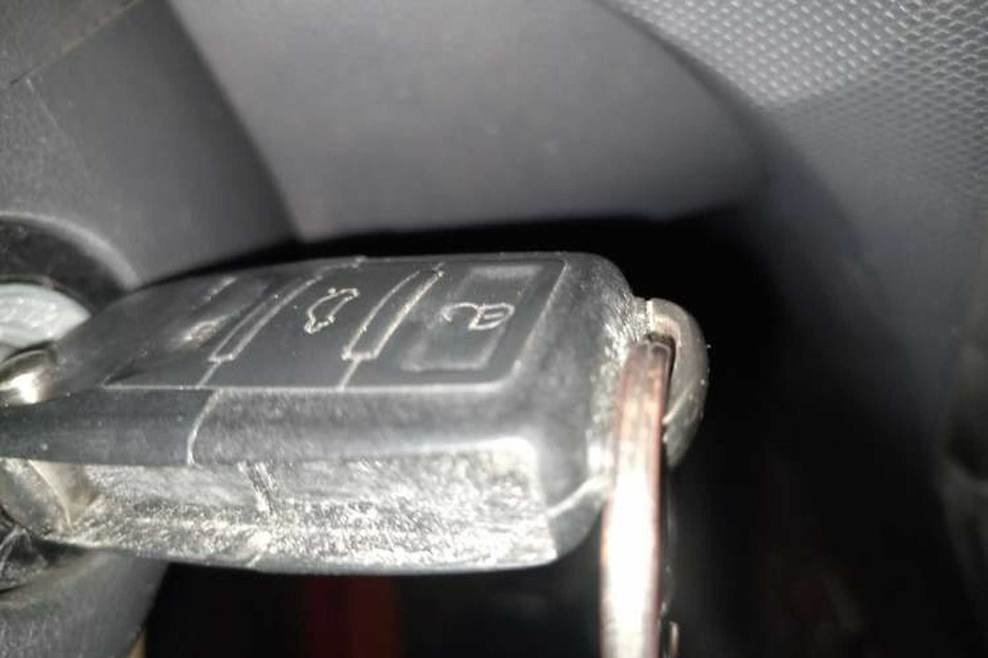 Used Suzuki Wagon R X5 2015 1.4L Flagship Model China V Standard Vehicle Key