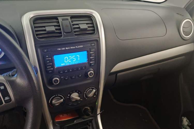 Used Suzuki Wagon R X5 2015 1.4L Cruise Model China IV Audio And AC Panel