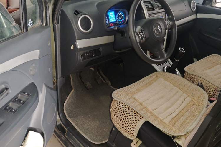 Used Suzuki Wagon R X5 2015 1.4L Cruise Model China IV Driver Seat