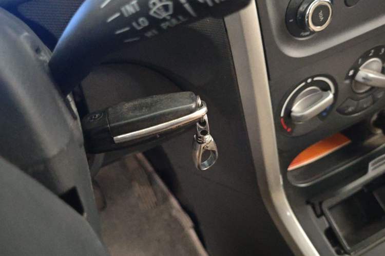 Used Suzuki Wagon R X5 2015 1.4L Cruise Model China IV Vehicle Key