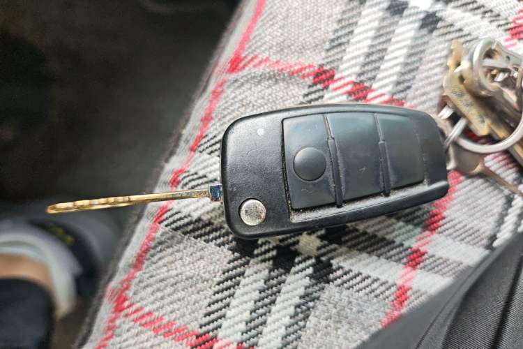 Used Suzuki Wagon R X5 2015 1.4L Cruise Model China IV Vehicle Key