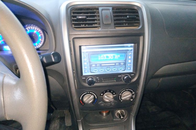 Used Suzuki Wagon R X5 2015 1.0L Elite Model Audio And AC Panel