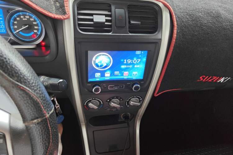 Used Suzuki Wagon R X5 2015 1.4L Cruise Model China IV Audio And AC Panel