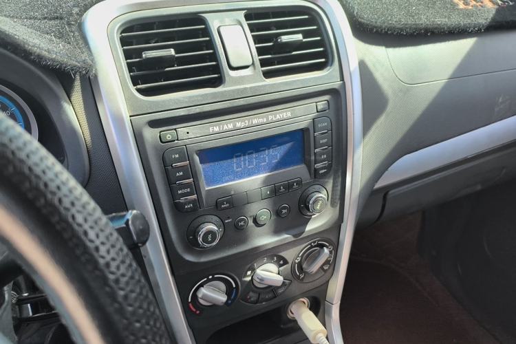 Used Suzuki Wagon R X5 2015 1.4L Cruise Model China IV Audio And AC Panel
