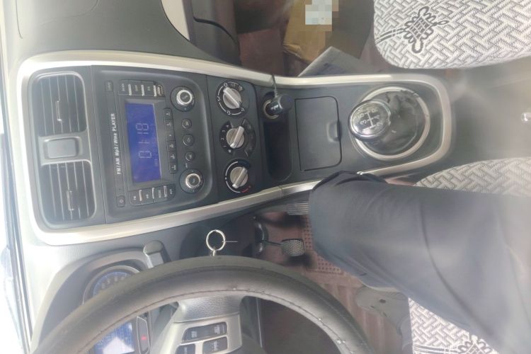 Used Suzuki Wagon R X5 2015 1.4L Flagship Model China V Standard Audio And AC Panel