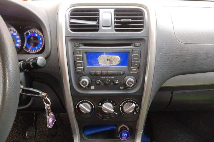 Used Suzuki Wagon R X5 2015 1.0L Elite Model Audio And AC Panel