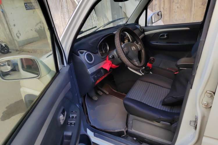 Used Suzuki Wagon R X5 2015 1.4L Flagship Model China V Standard Driver Seat