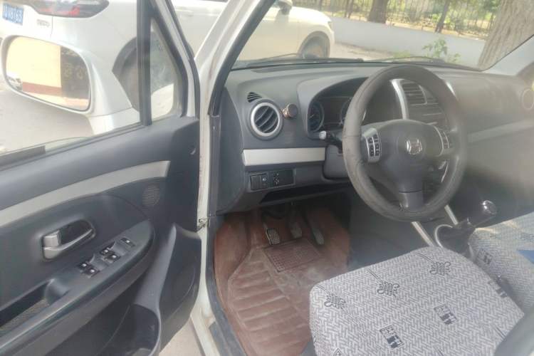 Used Suzuki Wagon R X5 2015 1.4L Flagship Model China V Standard Driver Seat