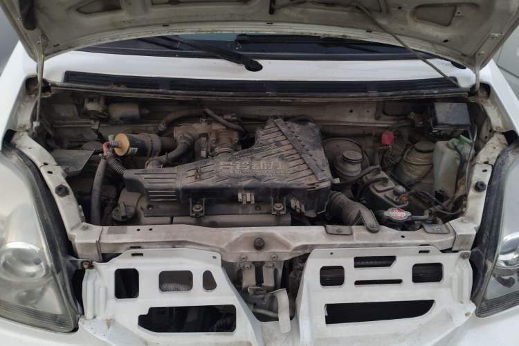 Used Suzuki Wagon R X5 2015 1.4L Cruise Model China IV Engine Bay