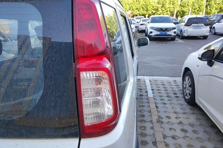 Used Suzuki Wagon R X5 2015 1.4L Flagship Model China V Standard Exterior 3