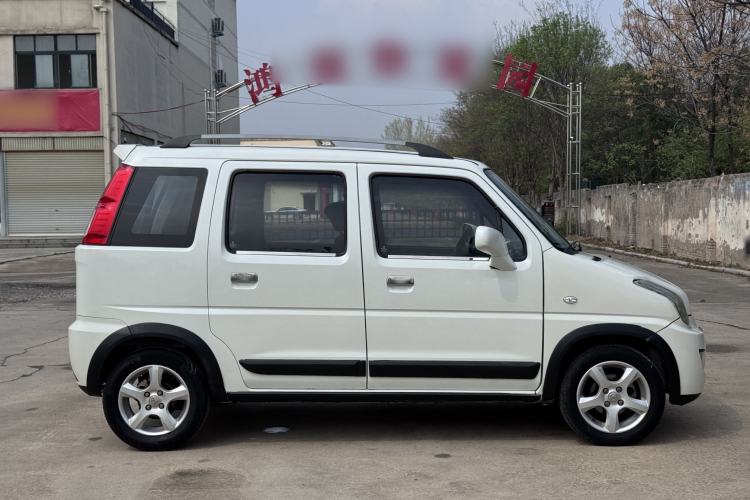 Used Suzuki Wagon R X5 2015 1.4L Flagship Model China V Standard Exterior 4