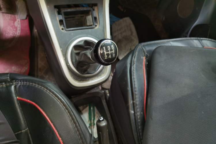 Used Suzuki Wagon R X5 2015 1.4L Cruise Model China IV Gear Lever
