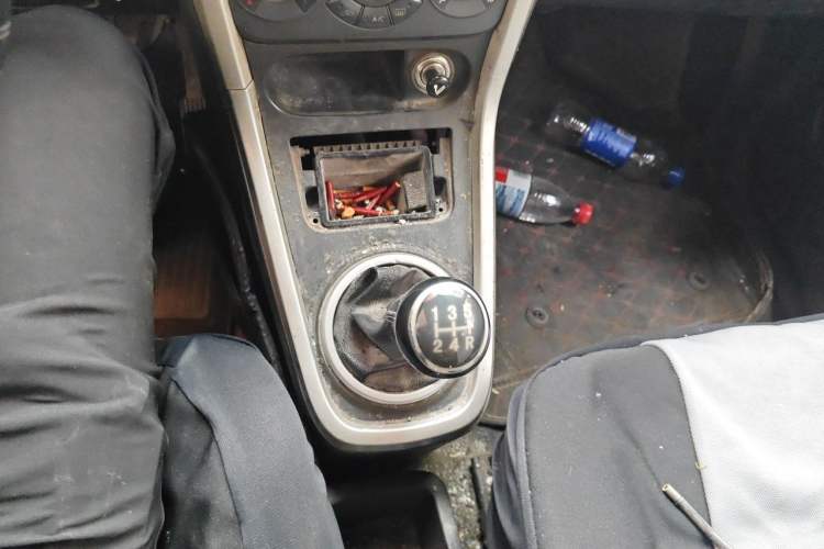Used Suzuki Wagon R X5 2015 1.4L Cruise Model China IV Gear Lever