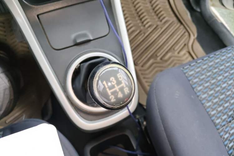 Used Suzuki Wagon R X5 2015 1.4L Cruise Model China IV Gear Lever