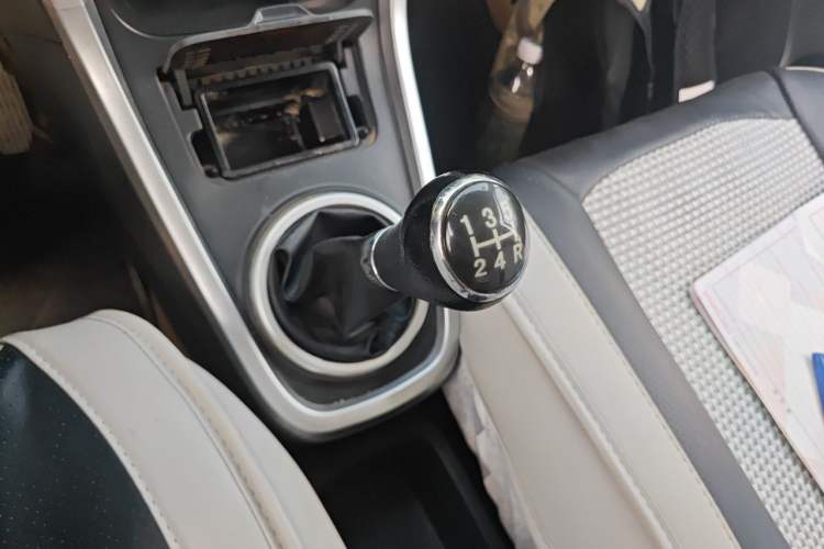 Used Suzuki Wagon R X5 2015 1.4L Flagship Model China V Standard Gear Lever