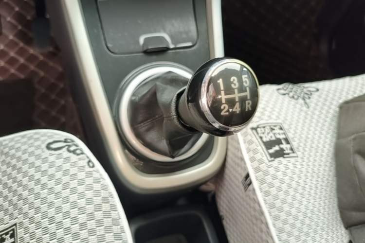 Used Suzuki Wagon R X5 2015 1.4L Cruise Model China IV Gear Lever