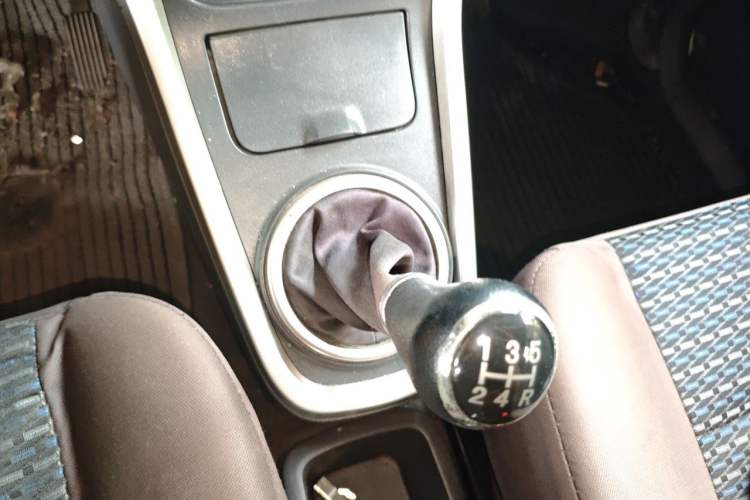 Used Suzuki Wagon R X5 2015 1.4L Flagship Model China V Standard Gear Lever