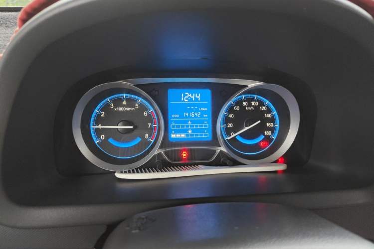Used Suzuki Wagon R X5 2015 1.4L Cruise Model China IV Instrument Cluster