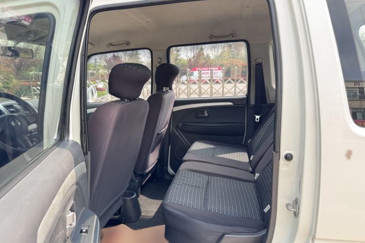 Used Suzuki Wagon R X5 2015 1.4L Flagship Model China V Standard Interior 4
