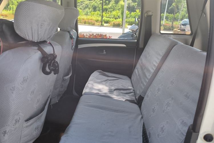 Used Suzuki Wagon R X5 2015 1.4L Cruise Model China IV Interior 4