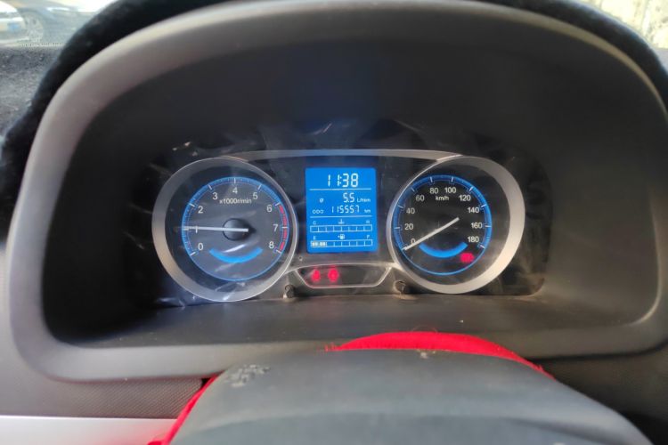 Used Suzuki Wagon R X5 2015 1.4L Flagship Model China V Standard Odometer Close Up