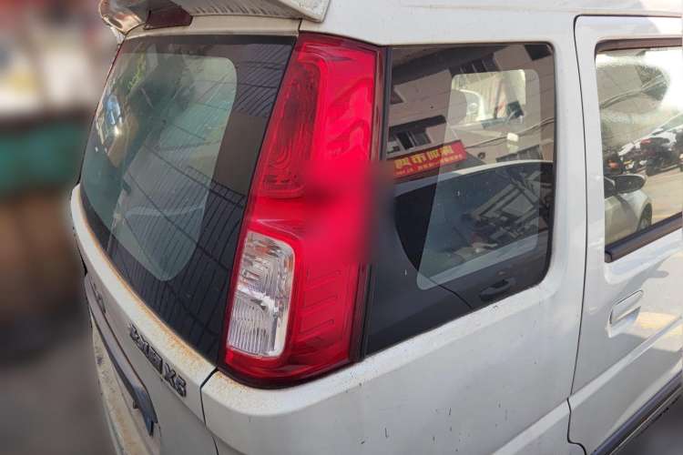 Used Suzuki Wagon R X5 2015 1.4L Luxury Model Rear Right 45 Deg