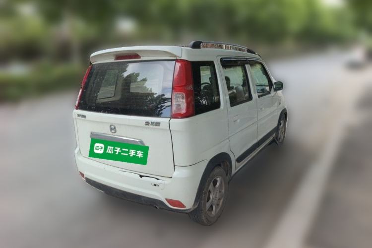Used Suzuki Wagon R X5 2015 1.4L Luxury Model Rear Right 45 Deg