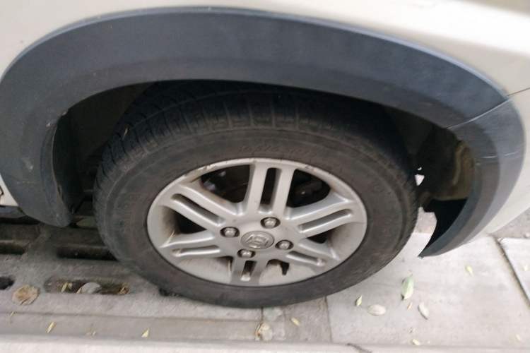 Used Suzuki Wagon R X5 2015 1.0L Elite Model Right Front Wheel Hub