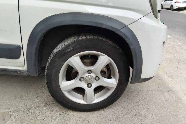 Used Suzuki Wagon R X5 2015 1.4L Cruise Model China IV Right Front Wheel Hub